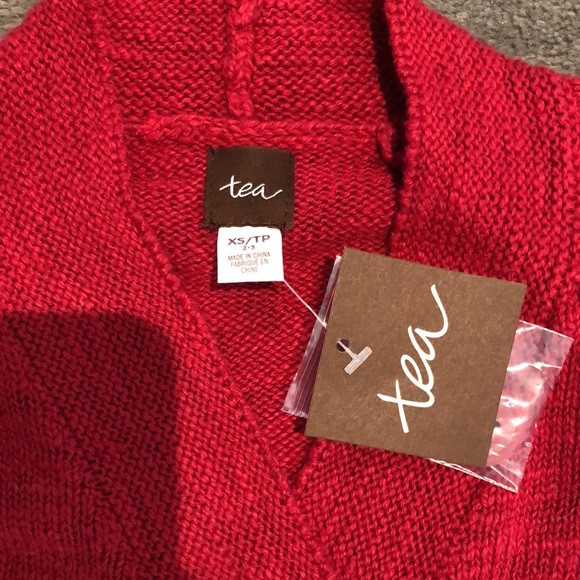 2-3/xs Tea Collection sweater NWT - Picture 2 of 2